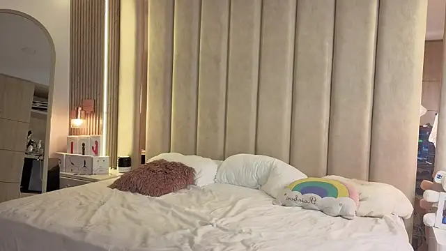 Iamnyxy online show from November 29, 2025, 10:59 am