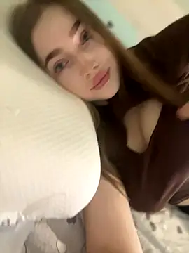 Snapshot of Mi_mill chatting on November 24, 2025, 9:31 am Mi mill online show from November 24, 2025, 9:31 am