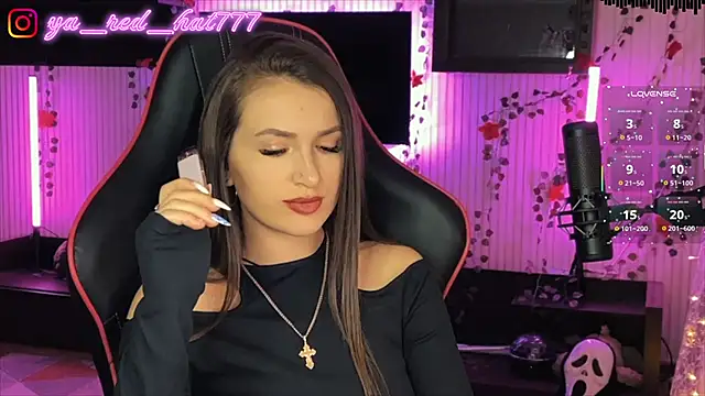 -RED HAT- online show from April 8, 2026, 5:25 pm