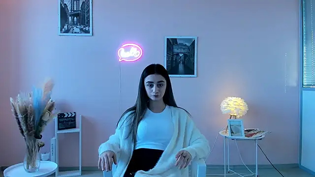 TovaNicometo online show from November 16, 2025, 8:19 am