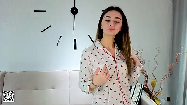 TovaNicometo online show from November 24, 2025, 4:12 am