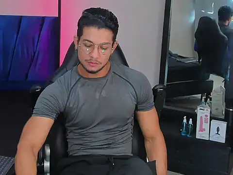 Snapshot of Nolan_joness chatting on March 19, 2026, 8:42 pm Nolan joness online show from March 19, 2026, 8:42 pm