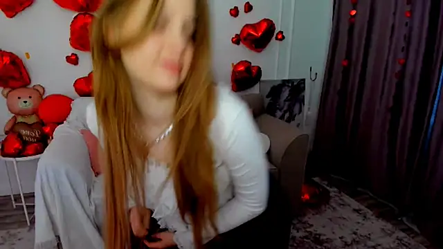 Snapshot of GoldenMirage chatting on February 7, 2026, 4:31 am GoldenMirage online show from February 7, 2026, 4:31 am