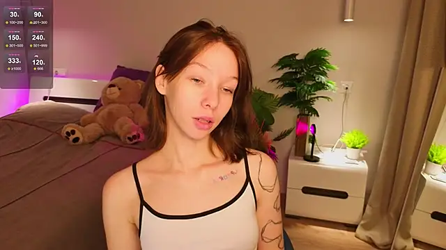 LilyPoetry  online show from December 5, 2025, 12:37 pm