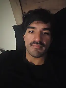 piggylatino online show from December 17, 2025, 5:51 pm