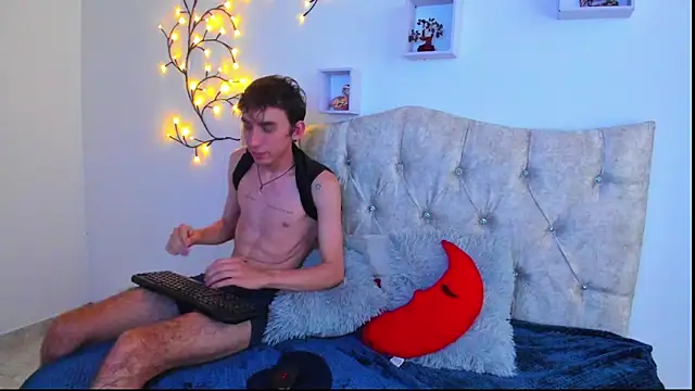 TerryGrace online show from November 18, 2025, 6:44 pm