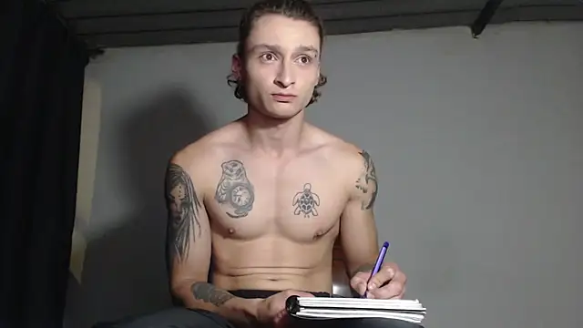 Snapshot of ArthurPhoenixx chatting on November 15, 2025, 5:11 am ArthurPhoenixx online show from November 15, 2025, 5:11 am