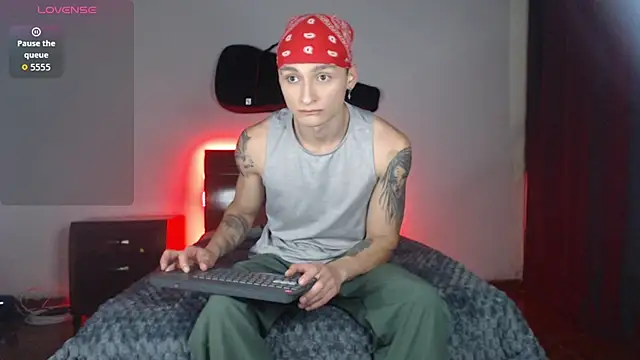 ArthurPhoenixx online show from January 12, 2026, 12:50 am