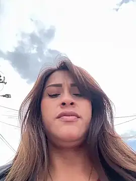 valeria absurdah online show from February 17, 2026, 7:55 pm