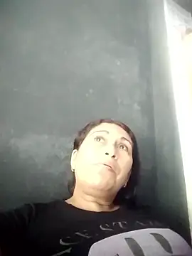 Snapshot of Yuleinnyaguelles chatting on November 21, 2025, 7:35 pm Yuleinnyaguelles online show from November 21, 2025, 7:35 pm