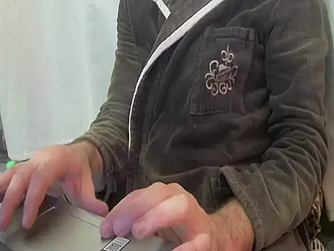 Snapshot of Youngboys30 chatting on November 29, 2025, 1:06 am Youngboys30 online show from November 29, 2025, 1:06 am