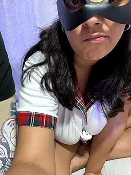 Snapshot of NURSENcoupleHarny chatting on November 13, 2025, 6:34 pm NURSENcoupleHarny online show from November 13, 2025, 6:34 pm