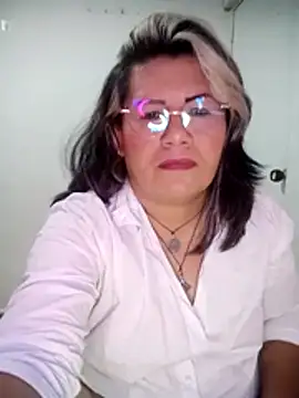 Snapshot of angi_daw chatting on November 17, 2025, 4:16 am angi daw online show from November 17, 2025, 4:16 am