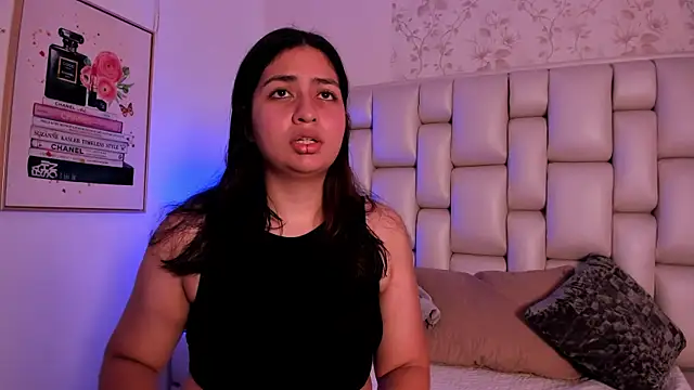 Snapshot of lea_hunter__ chatting on November 22, 2025, 7:46 pm lea hunter online show from November 22, 2025, 7:46 pm