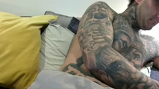 Snapshot of tattsNcock chatting on June 21, 2026, 8:58 pm tattsNcock online show from June 21, 2026, 8:58 pm