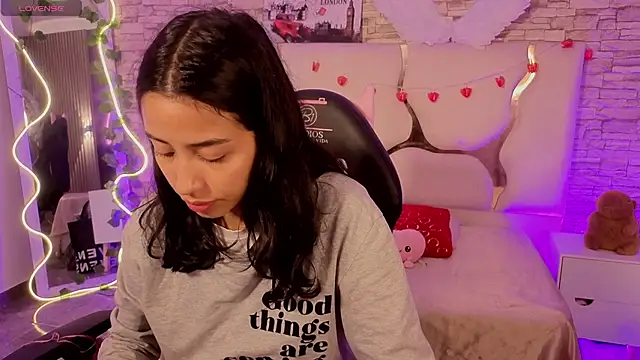 Snapshot of Joselyn_tay chatting on February 8, 2026, 12:03 pm Joselyn tay online show from February 8, 2026, 12:03 pm