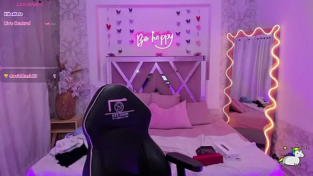 ISABELA TAY online show from March 14, 2026, 12:00 pm