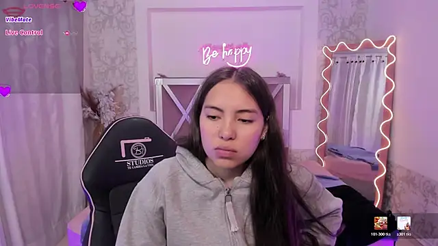 ISABELA TAY online show from February 4, 2026, 11:38 am