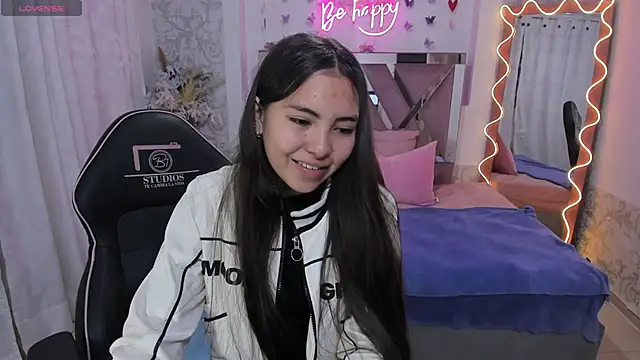 ISABELA TAY online show from April 5, 2026, 11:39 am