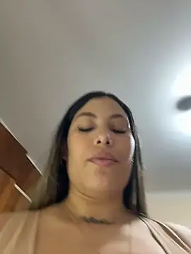 Snapshot of Anna_Bitch_Disgusting chatting on February 7, 2026, 5:59 am Anna Bitch Disgusting online show from February 7, 2026, 5:59 am