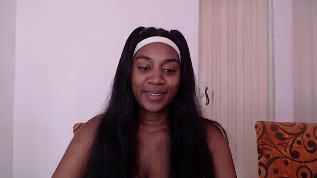 AishaOwens online show from May 12, 2026, 9:32 pm