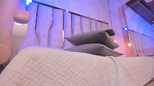 Snapshot of Caroline_palmerr chatting on January 17, 2026, 3:21 am Caroline palmerr online show from January 17, 2026, 3:21 am