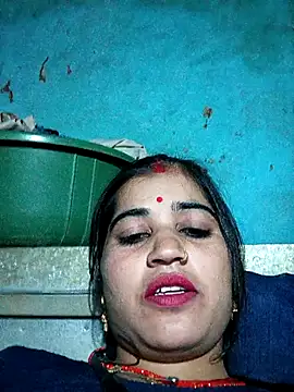 Snapshot of Hot_kamla chatting on November 17, 2025, 1:59 pm Hot kamla online show from November 17, 2025, 1:59 pm