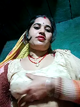 Snapshot of Hot_kamla chatting on February 18, 2026, 3:52 pm Hot kamla online show from February 18, 2026, 3:52 pm