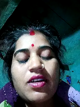 Snapshot of Hot_kamla chatting on November 13, 2025, 10:13 pm Hot kamla online show from November 13, 2025, 10:13 pm