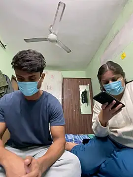 Snapshot of Cute_hotzara chatting on November 18, 2025, 4:38 am Cute hotzara online show from November 18, 2025, 4:38 am