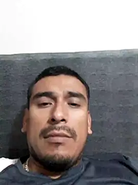 Solo privado online show from November 23, 2025, 6:45 am