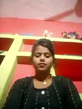 Snapshot of Kiranti_hot chatting on November 12, 2025, 4:11 pm Kiranti hot online show from November 12, 2025, 4:11 pm