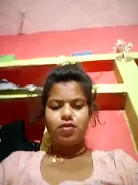 Snapshot of Kiranti_hot chatting on November 27, 2025, 9:48 pm Kiranti hot online show from November 27, 2025, 9:48 pm