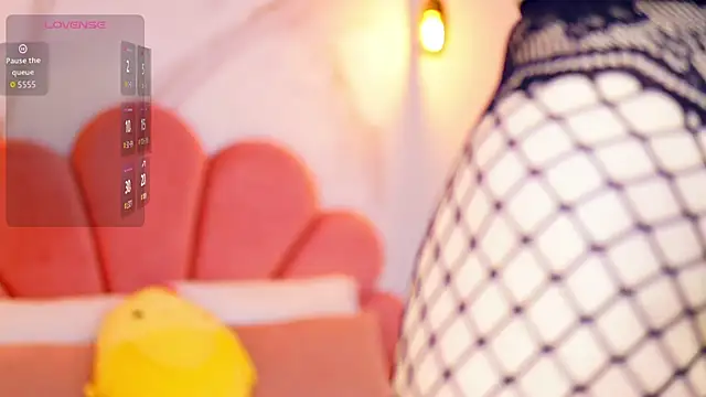 Scarlett Veyra online show from December 4, 2025, 6:56 am