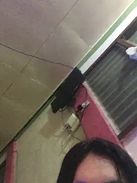 Snapshot of Pretty_moccha chatting on November 19, 2025, 12:49 pm Pretty moccha online show from November 19, 2025, 12:49 pm