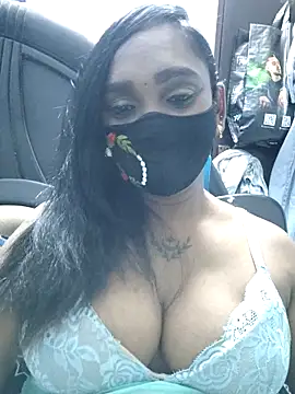 Dharshini98 online show from April 28, 2026, 6:12 pm