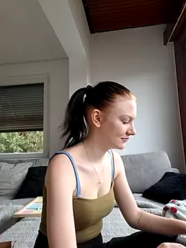 Snapshot of Lilly_hase chatting on November 27, 2025, 12:16 pm Lilly hase online show from November 27, 2025, 12:16 pm