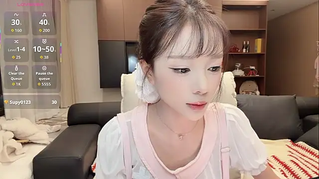 Butterbear online show from December 1, 2025, 12:06 pm