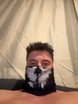 Snapshot of bigfatbro9 chatting on February 3, 2026, 12:43 am bigfatbro9 online show from February 3, 2026, 12:43 am