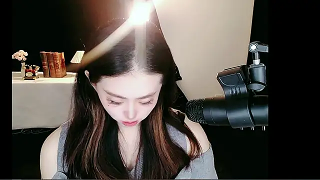 nannanbaby002 online show from November 17, 2025, 2:10 pm