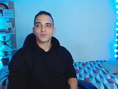 Snapshot of Maax30233 chatting on November 27, 2025, 5:46 pm Maax30233 online show from November 27, 2025, 5:46 pm