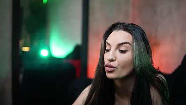 Snapshot of BikiJo chatting on November 15, 2025, 6:45 pm BikiJo online show from November 15, 2025, 6:45 pm