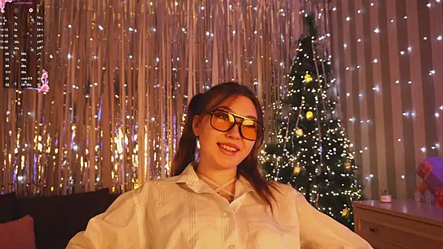 cheeky cherry  online show from January 7, 2026, 5:07 pm