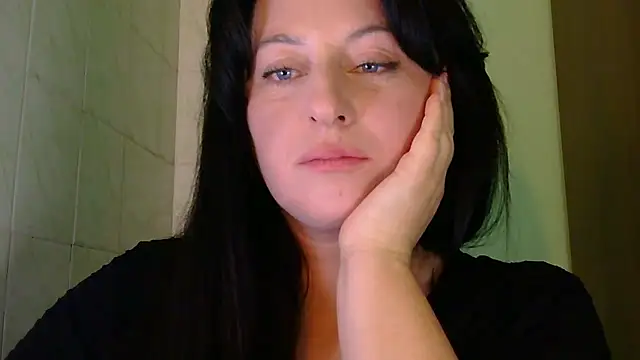 Snapshot of MelinaAx chatting on January 12, 2026, 8:58 pm MelinaAx online show from January 12, 2026, 8:58 pm