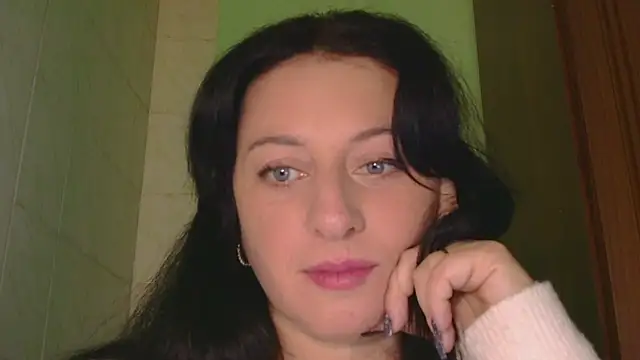 Snapshot of MelinaAx chatting on November 30, 2025, 12:06 pm MelinaAx online show from November 30, 2025, 12:06 pm