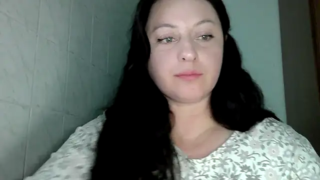 Snapshot of MelinaAx chatting on May 6, 2026, 7:51 pm MelinaAx online show from May 6, 2026, 7:51 pm