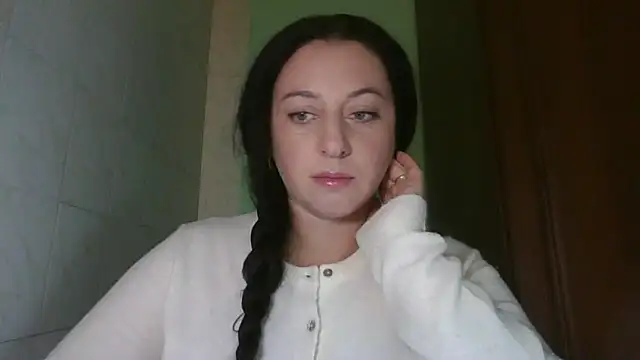 Snapshot of MelinaAx chatting on November 20, 2025, 12:06 pm MelinaAx online show from November 20, 2025, 12:06 pm