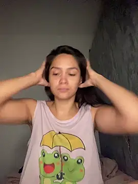 carolsapequinha online show from May 29, 2026, 10:43 am