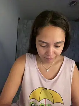 carolsapequinha online show from February 14, 2026, 10:59 am