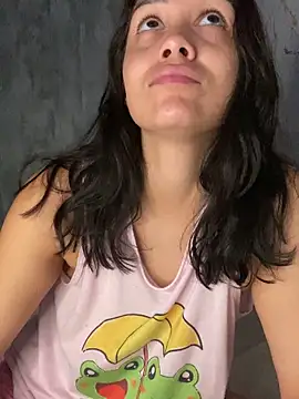 carolsapequinha online show from December 22, 2025, 12:05 pm